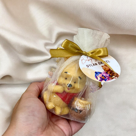 Winnie the Pooh con tarro de miel en bolsita