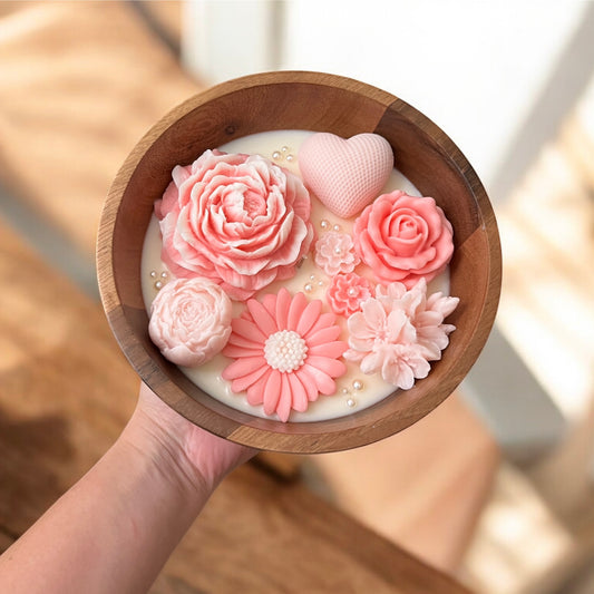Flowers in a wooden bowl with pearls